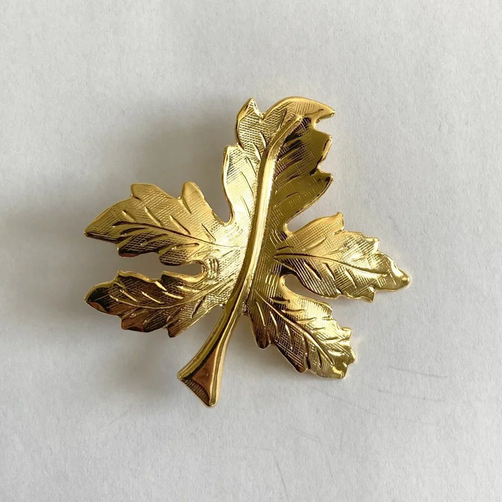 Gold Autumn Large Leaf Pin Brooch 2.25 Inch